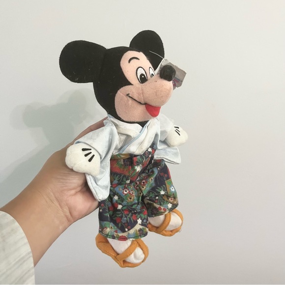 The Disney Store Mickey Mouse Japanese Stuffed Animal with Kimono 8” Ripped Tag - Picture 2 of 7